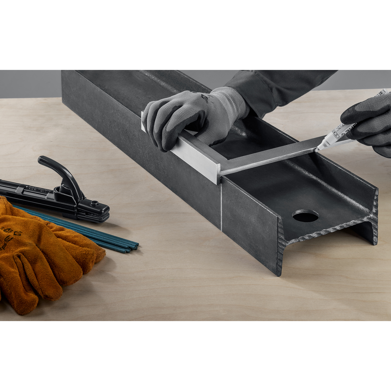 ЗУБР 400 x 230 мм, слесарный угольник со стальным полотном 3465-40 Профессионал купить по цене 1&nbsp;530 ₽ в интернет магазине ТЕХСАД