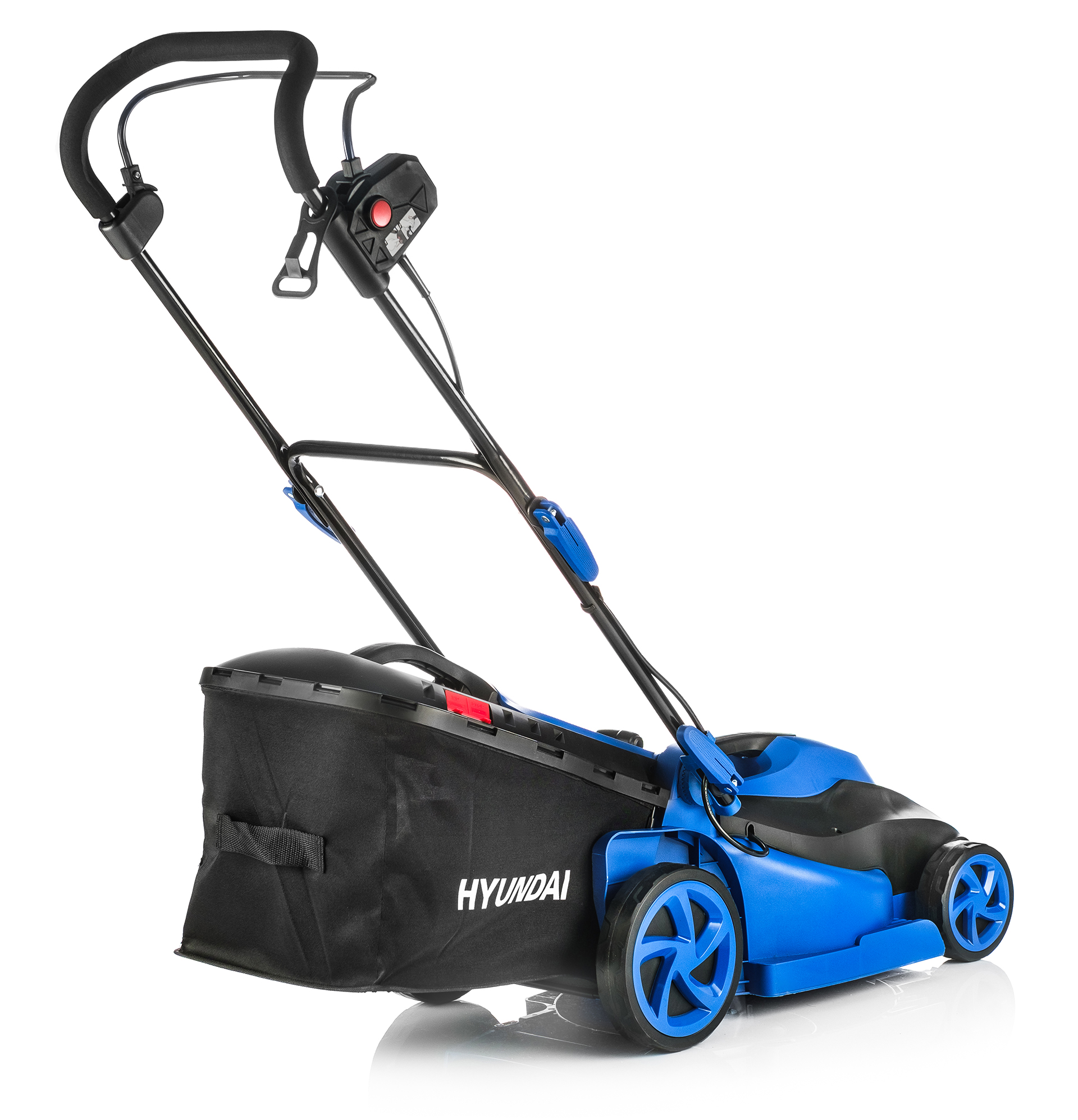 Электрическая газонокосилка Hyundai LE 3820 купить по цене 18 490 ₽ в интернет магазине ТЕХСАД