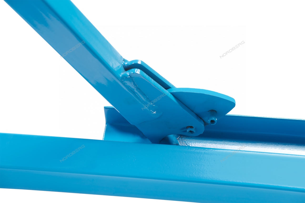 Подъемник ножничный, 2,5 т NORDBERG N633-2,5(220) купить по цене 130&nbsp;000 ₽ в интернет магазине ТЕХСАД