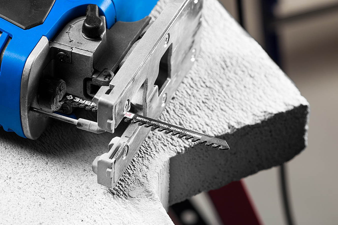 ЗУБР по гипсокартону, кирпичу, оргстеклу, дереву с гвоздями, EU-хвостовик, шаг 4.3 мм, 130/110 мм, 2 шт, полотно для эл/лобзика 155957-4 Профессионал купить по цене 930 ₽ в интернет магазине ТЕХСАД