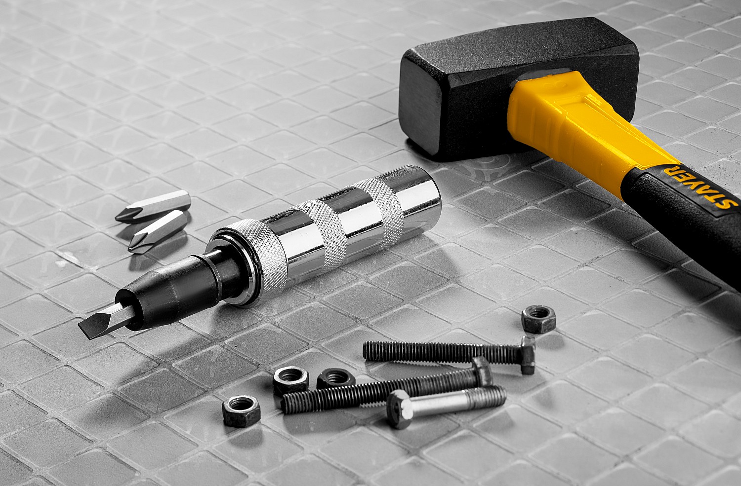 STAYER 6 шт., отвёртка ударно-поворотная в наборе с битами Master 6 2565-H6_z01 купить по цене 930 ₽ в интернет магазине ТЕХСАД