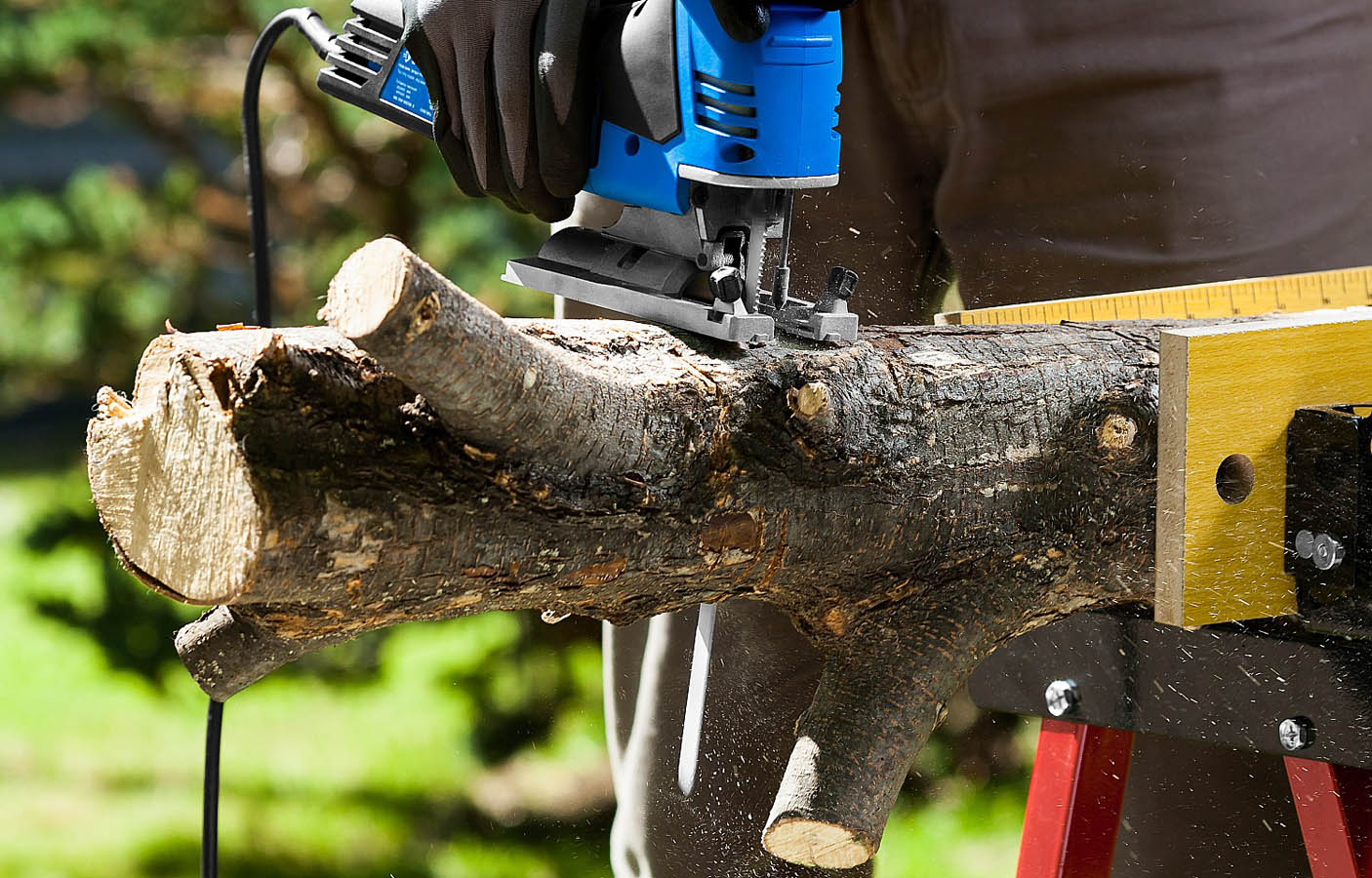 ЗУБР по дереву, фанере, ДСП, EU-хвостовик, шаг 3 мм, 250/225 мм, 2 шт, полотно для эл/лобзика 155955-4 Профессионал купить по цене 238 ₽ в интернет магазине ТЕХСАД