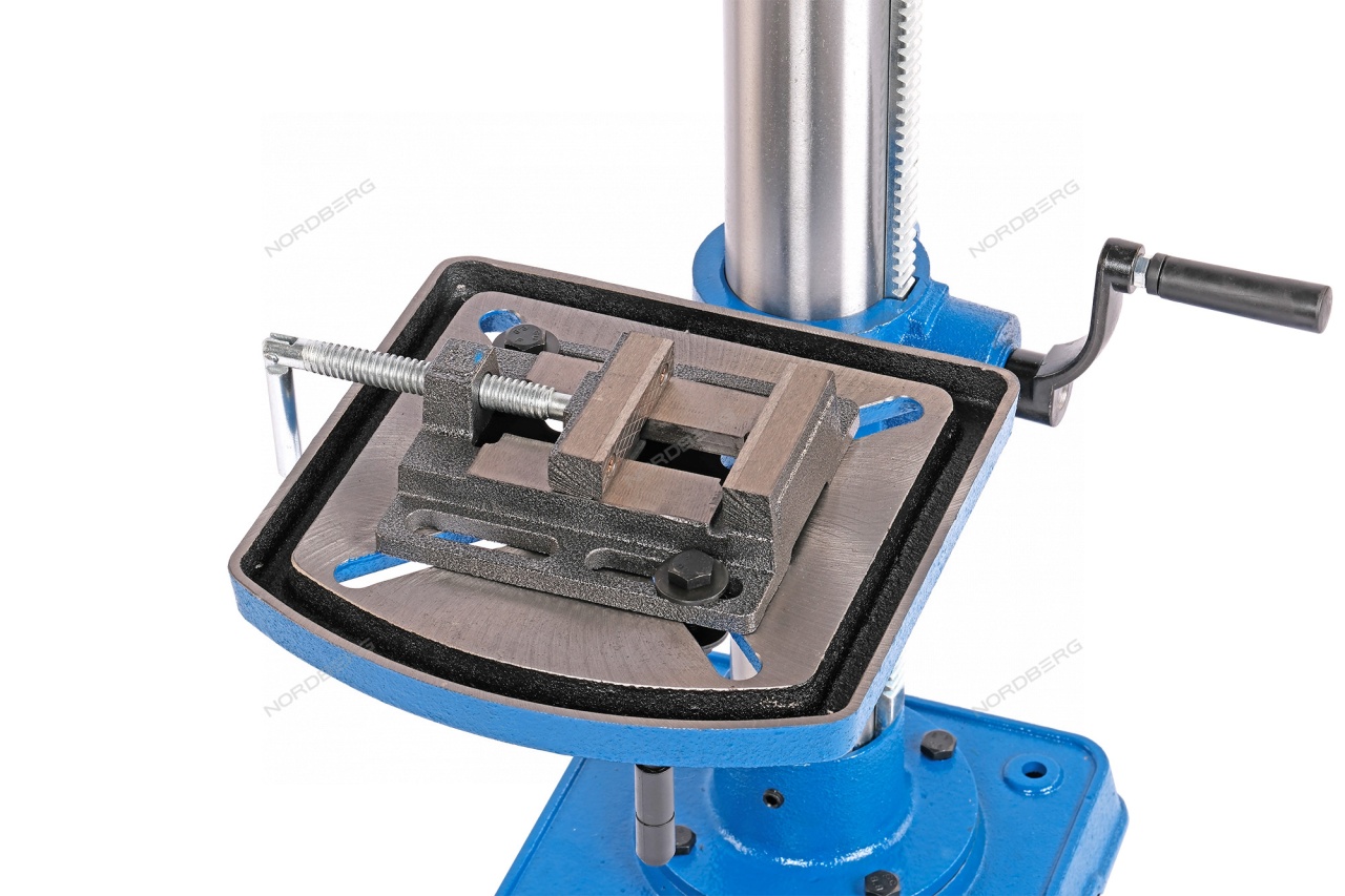 Станок вертикально-сверлильный 600 Вт NORDBERG ND1667 купить по цене 35&nbsp;254 ₽ в интернет магазине ТЕХСАД