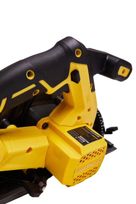 Аккумуляторная циркулярная пила Hanskonner HCS1857BL Unibattery купить по цене 16&nbsp;850 ₽ в интернет магазине ТЕХСАД