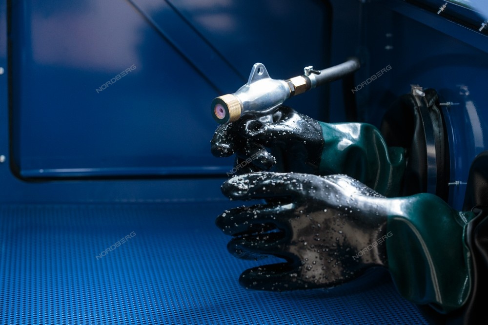 Камера пескоструйная 420 л NORDBERG NS4 купить по цене 114&nbsp;404 ₽ в интернет магазине ТЕХСАД