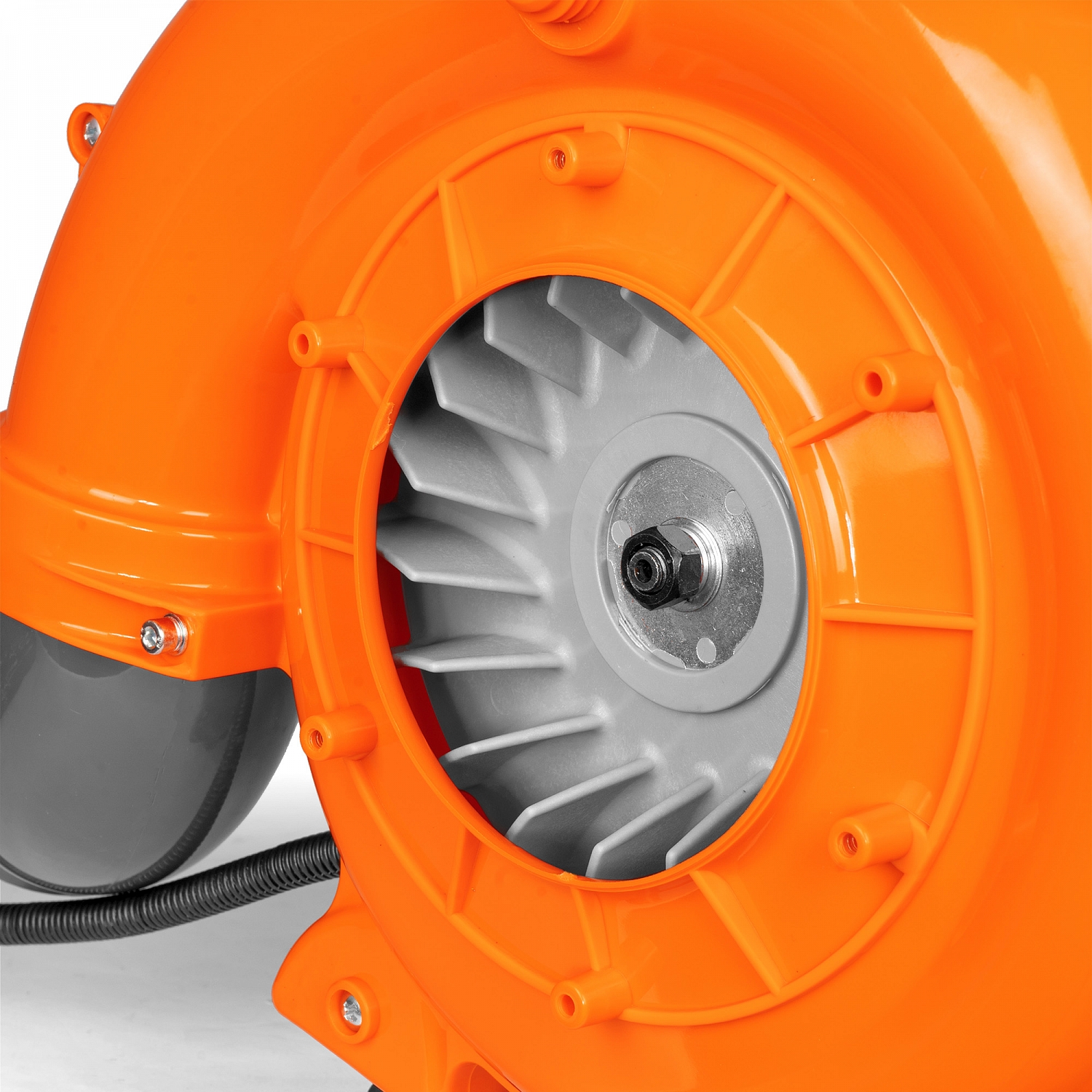 Воздуходувка ранцевая бензиновая DAEWOO DABL 520 купить по цене 16&nbsp;990 ₽ в интернет магазине ТЕХСАД