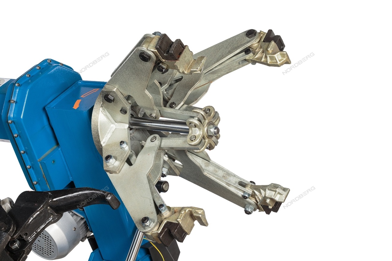 Станок шиномонтажный 380 В, для грузовых машин NORDBERG 46TRKE купить по цене 399 854 ₽ в интернет магазине ТЕХСАД