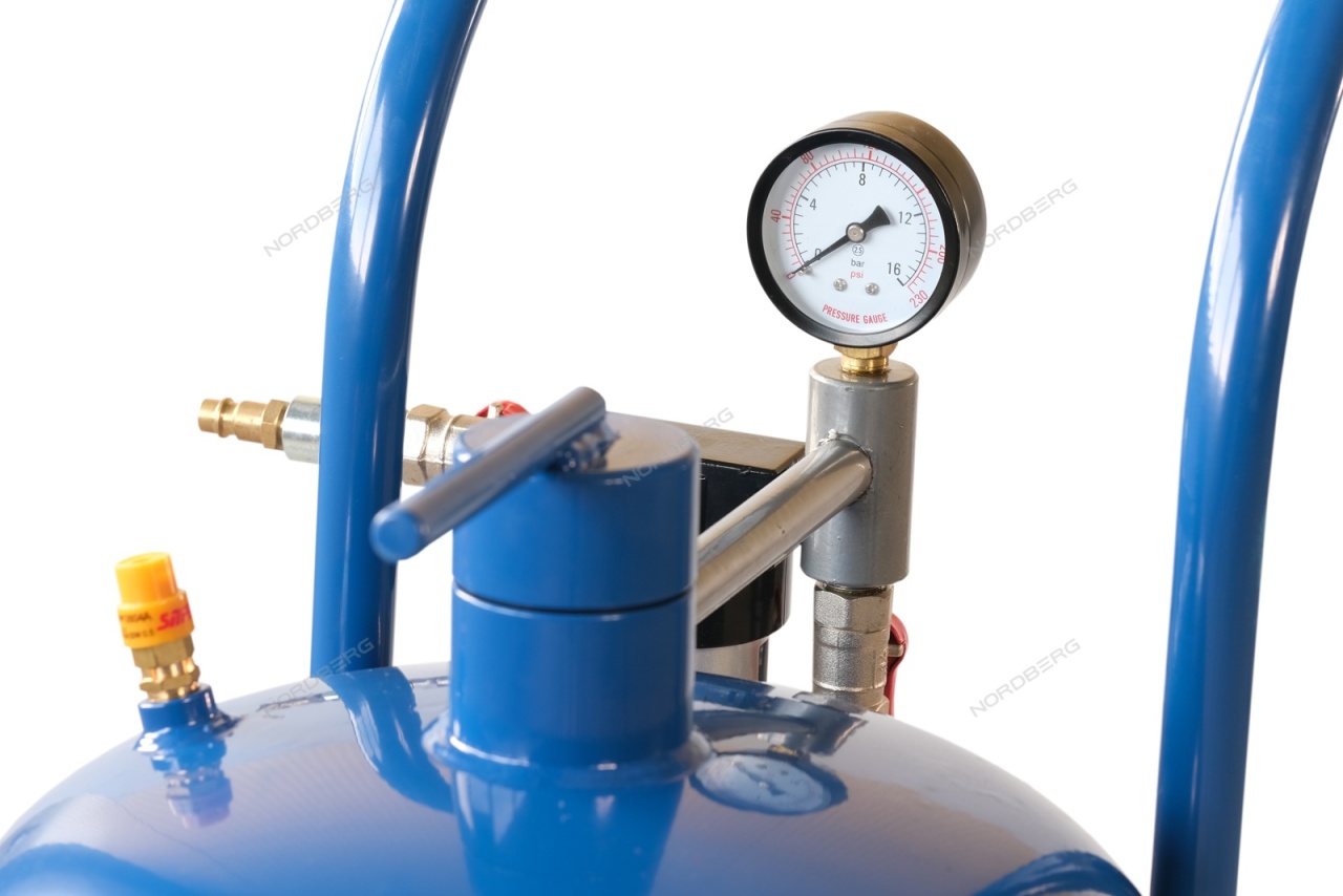 Установка пескоструйная 37 л NORDBERG NSP10 купить по цене 14&nbsp;005 ₽ в интернет магазине ТЕХСАД