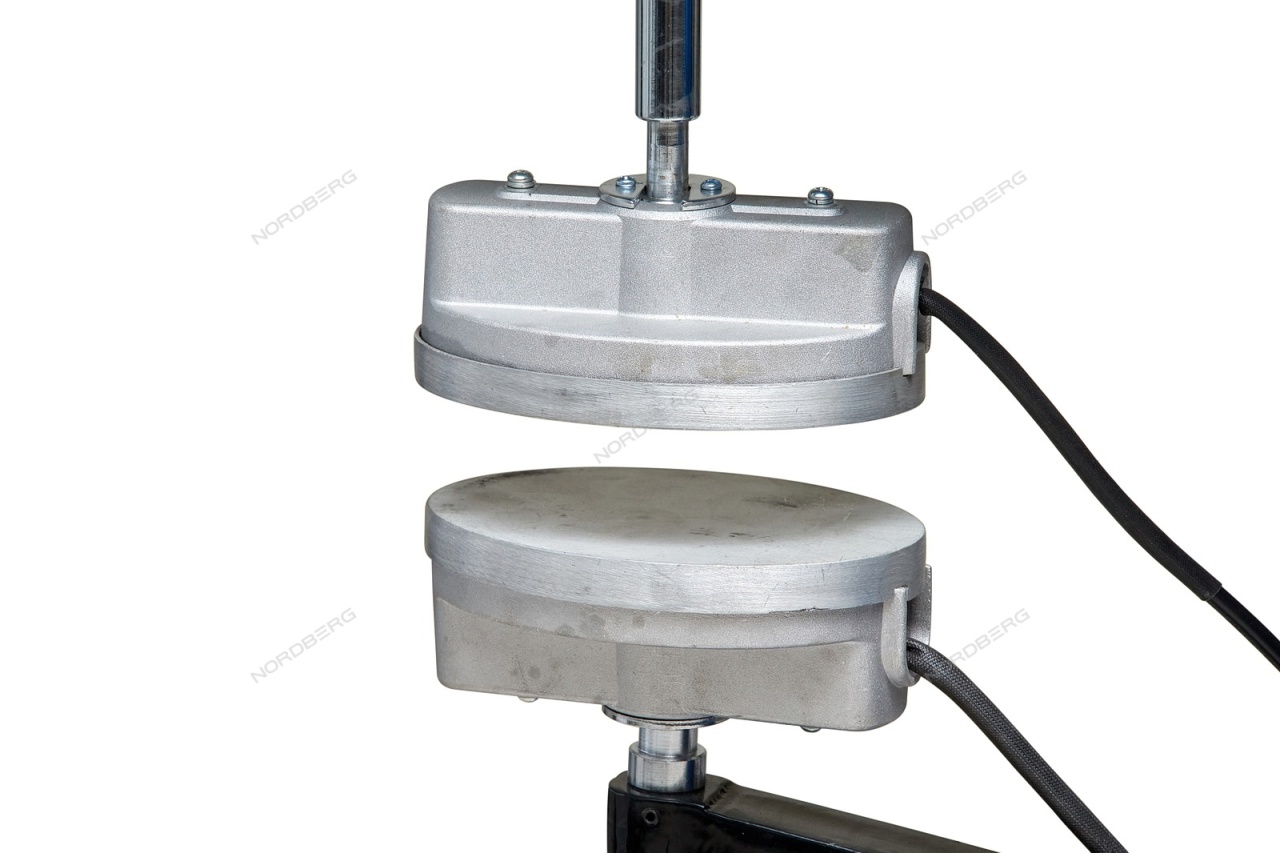 Вулканизатор с тумбой NORDBERG V1 купить по цене 31 356 ₽ в интернет магазине ТЕХСАД