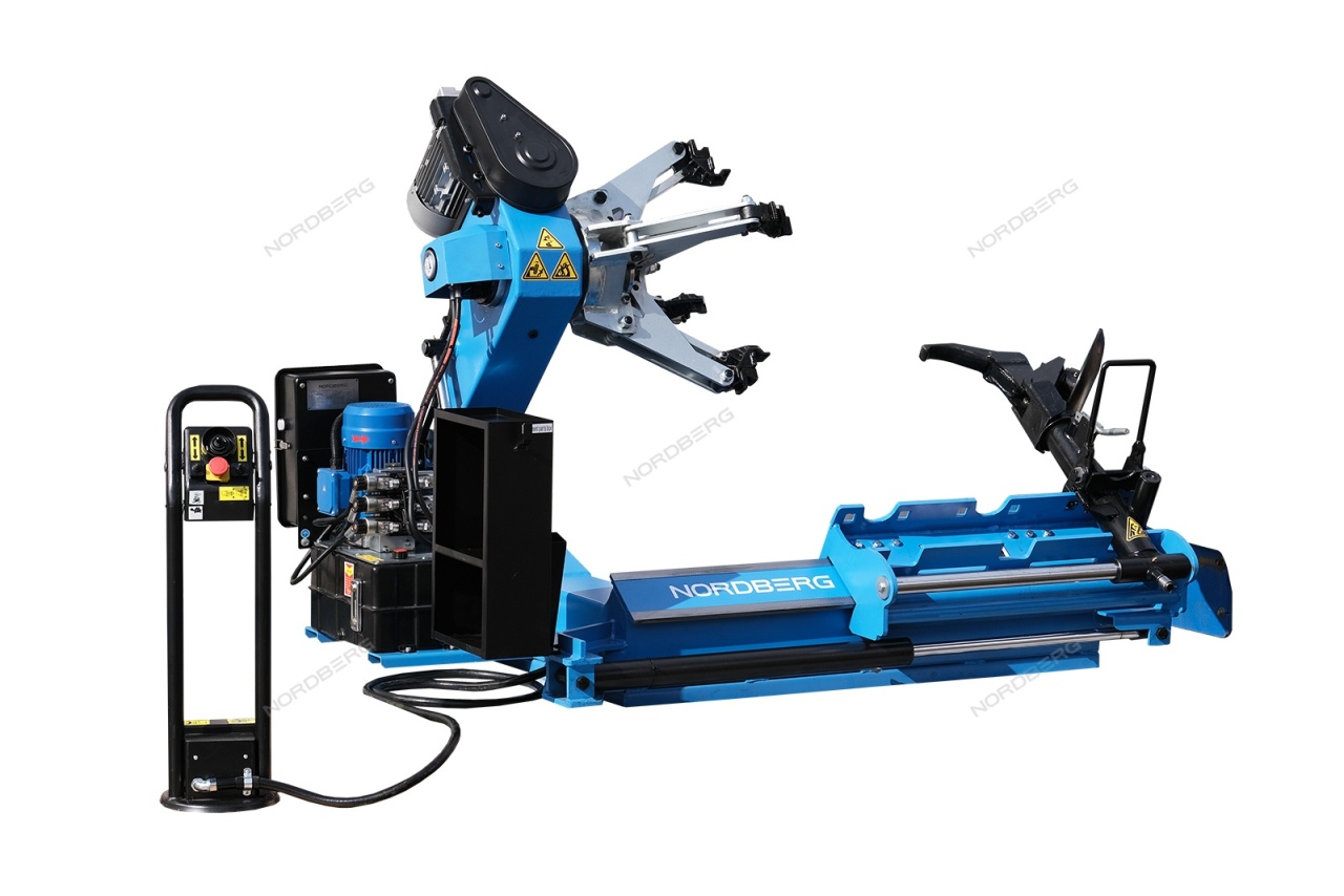 Станок шиномонтажный 380 В, для грузовых машин NORDBERG 46TRK26b купить по цене 404 250 ₽ в интернет магазине ТЕХСАД