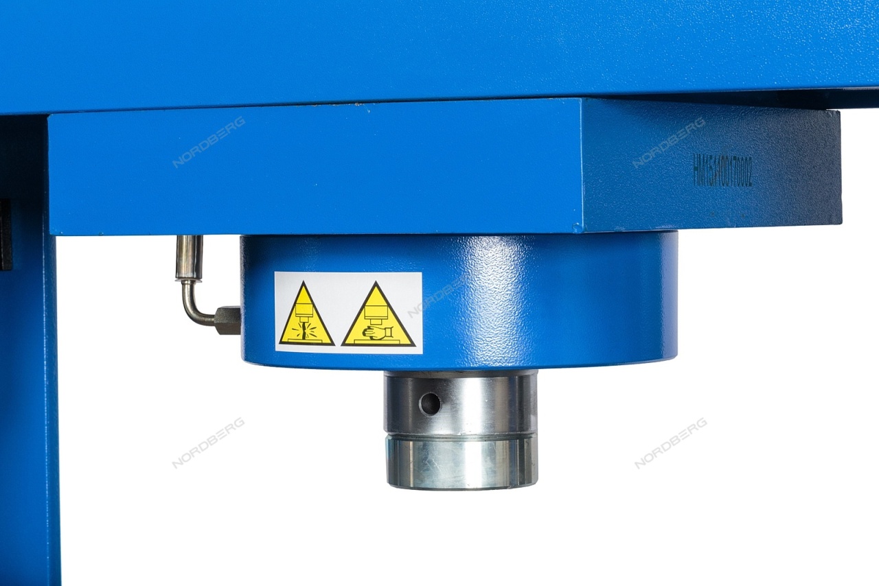 Пресс напольный 100 т, гидравлический NORDBERG N36100E купить по цене 587 598 ₽ в интернет магазине ТЕХСАД