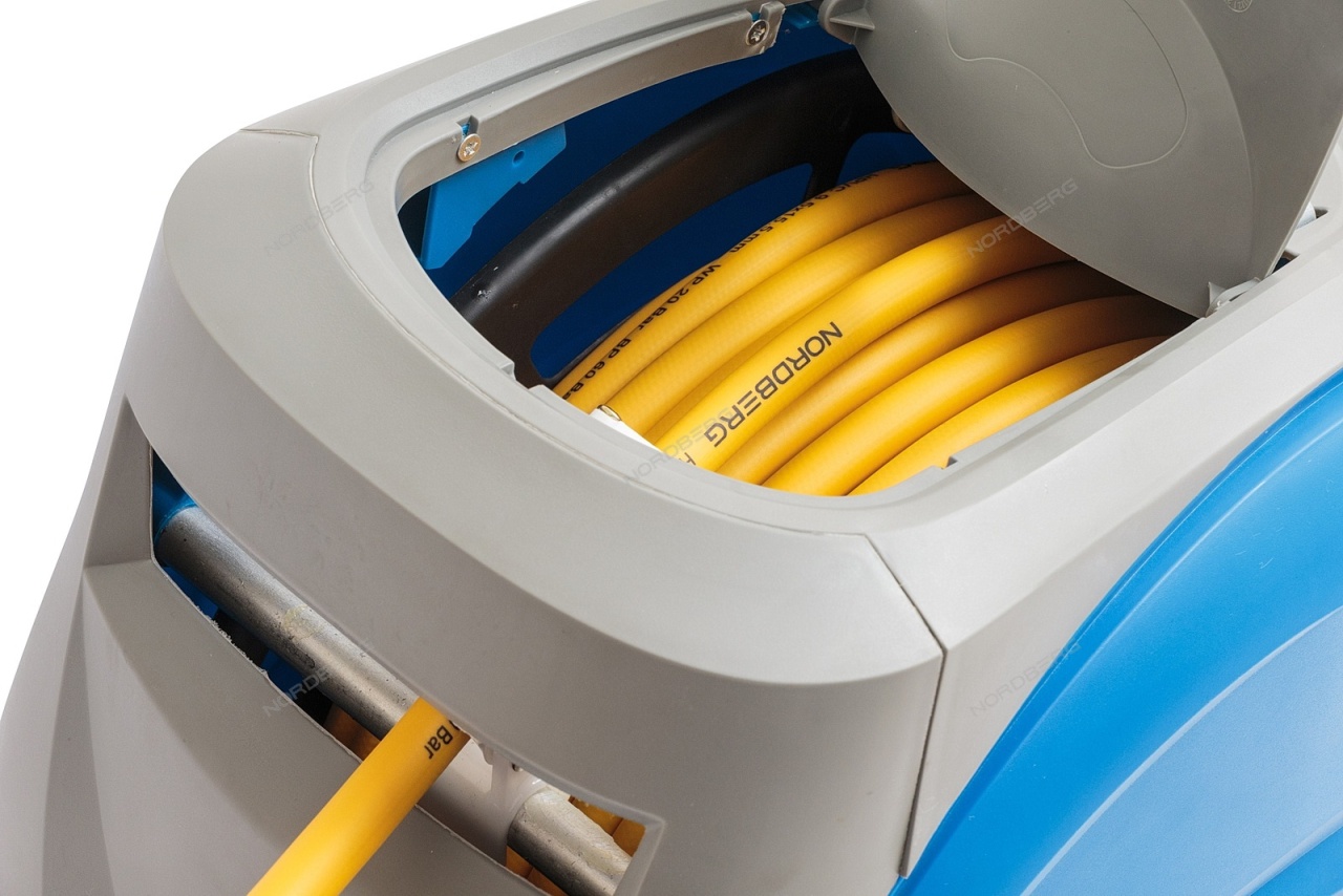 Шланг пневматический 9,5х15,5 мм, 30 м, на автоматической катушке, ПВХ гибкий, резьба 1/4'' NORDBERG HR1030HPVC купить по цене 14 645 ₽ в интернет магазине ТЕХСАД