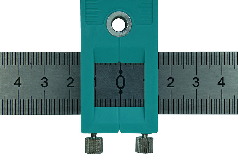 Линейка многофункциональная копировальная Sturm! 2040-02-5 купить по цене 1 180 ₽ в интернет магазине ТЕХСАД