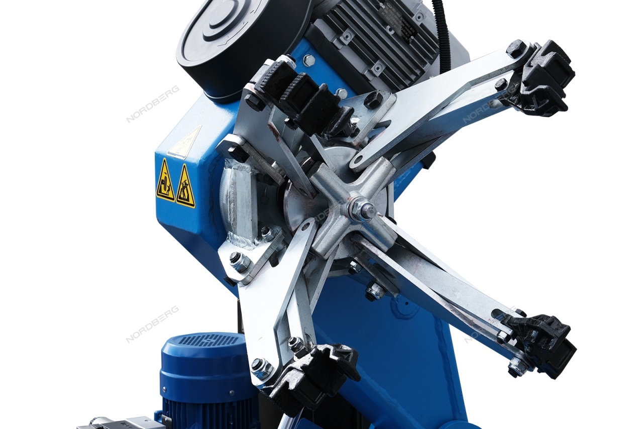 Станок шиномонтажный 380 В, для грузовых машин NORDBERG 46TRK26b купить по цене 404 250 ₽ в интернет магазине ТЕХСАД