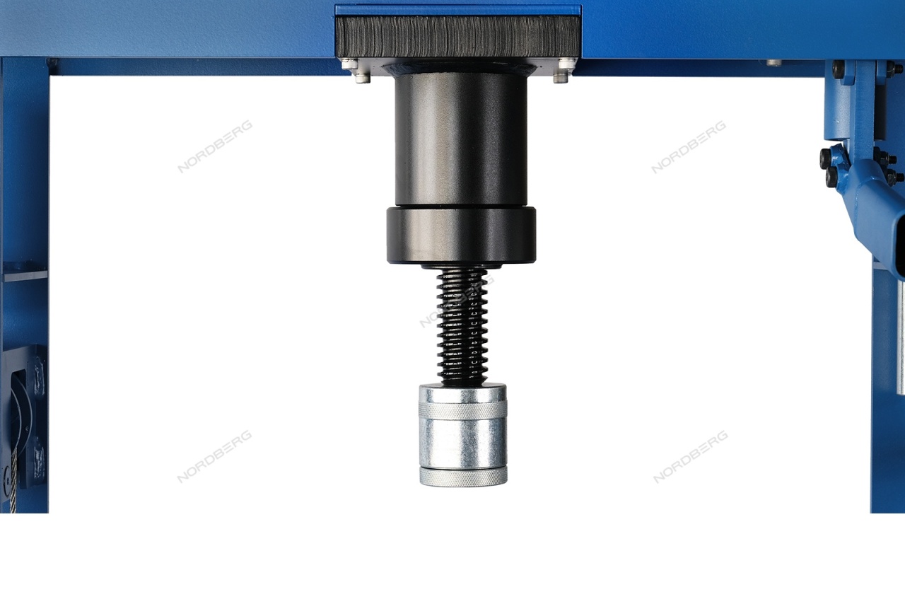 Пресс напольный 30 т PRO, гидравлический NORDBERG N3530 купить по цене 110 009 ₽ в интернет магазине ТЕХСАД