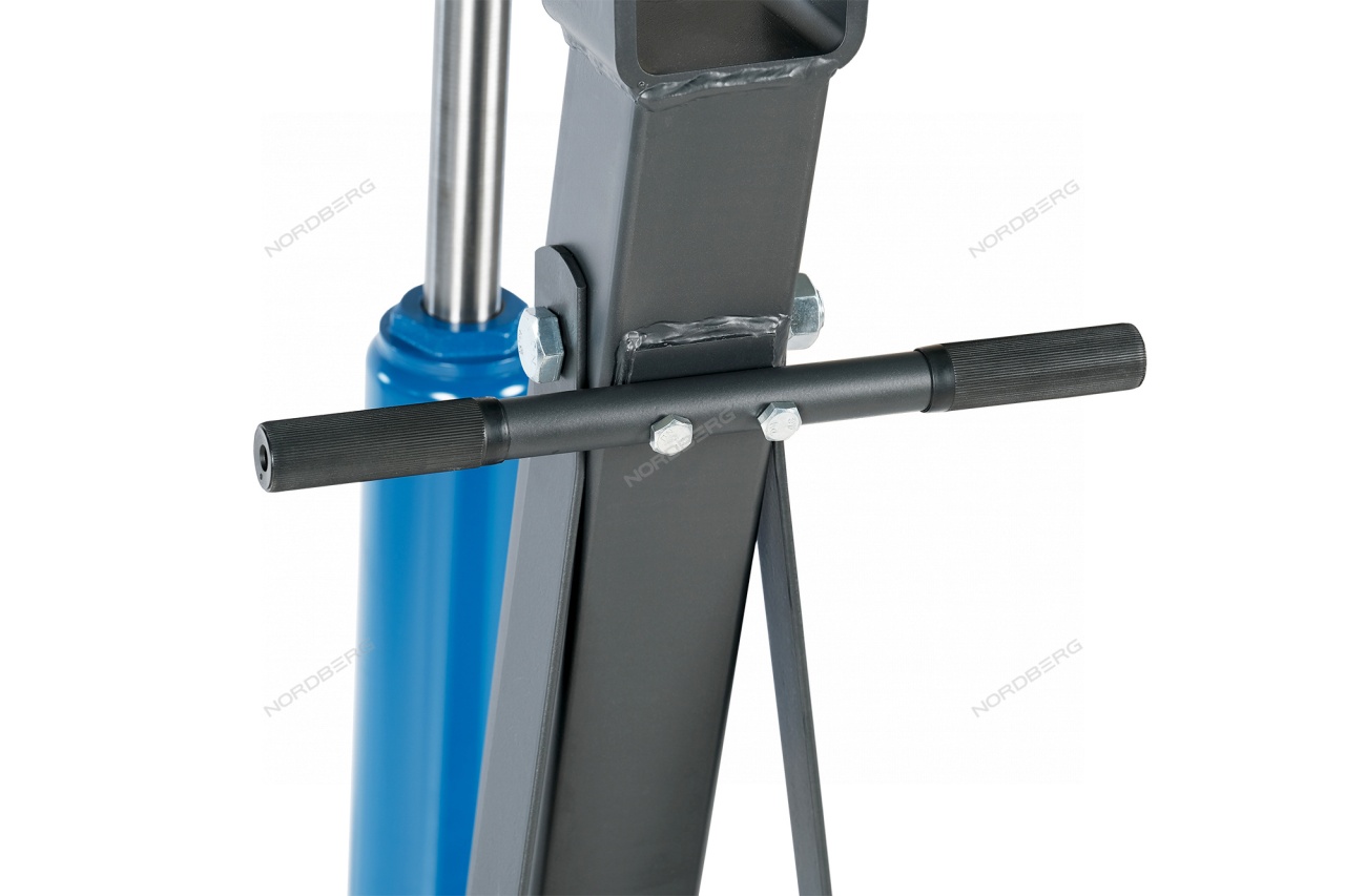 Кран гидравлический 2 т, складной NORDBERG N3721 купить по цене 35&nbsp;017 ₽ в интернет магазине ТЕХСАД