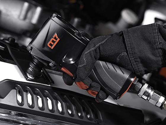 Гайковерт пневматический ударный 1/2'', 610 Нм, укороченный MIGHTY SEVEN NC-4630Q Гайковерт пневматический ударный 1/2'', 610 Нм, укороченный MIGHTY SEVEN NC-4630Q купить по цене 20 300 ₽ в интернет магазине ТЕХСАД