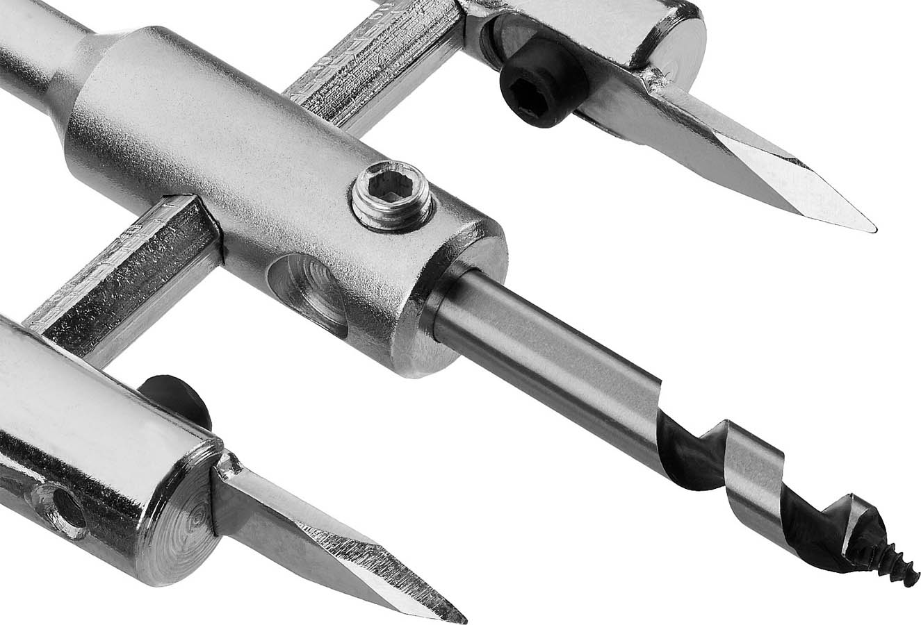 ЗУБР  30-200 мм, глубина реза 30 мм, сверло по дереву регулируемое 29440-200 купить по цене 1 100 ₽ в интернет магазине ТЕХСАД