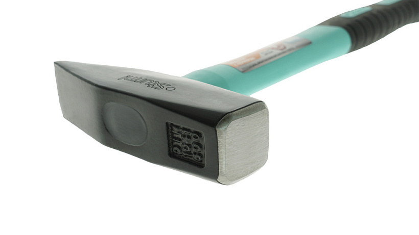 Молоток Sturm! 1010-07-FR0600 со встроенным кернером купить по цене 1 080 ₽ в интернет магазине ТЕХСАД