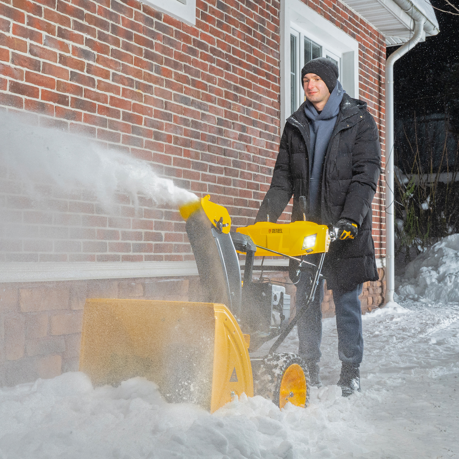 Снегоуборщик бензиновый DENZEL SBM 610S PRO купить по цене 108&nbsp;130 ₽ в интернет магазине ТЕХСАД
