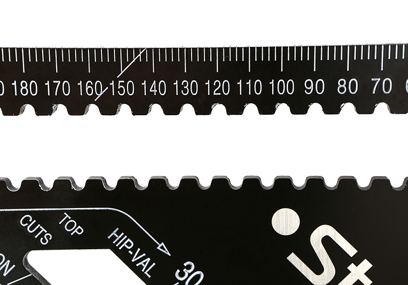 Угольник Sturm! 2020-07-300 купить по цене 2 250 ₽ в интернет магазине ТЕХСАД