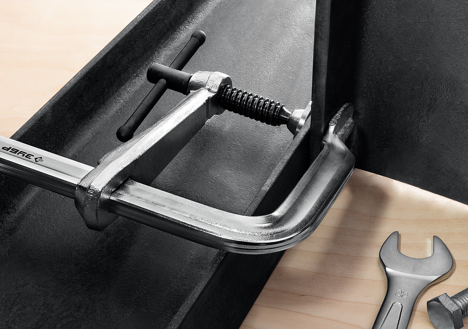 ЗУБР F 200х80 мм, струбцина 32157-080-200 купить по цене 1 180 ₽ в интернет магазине ТЕХСАД