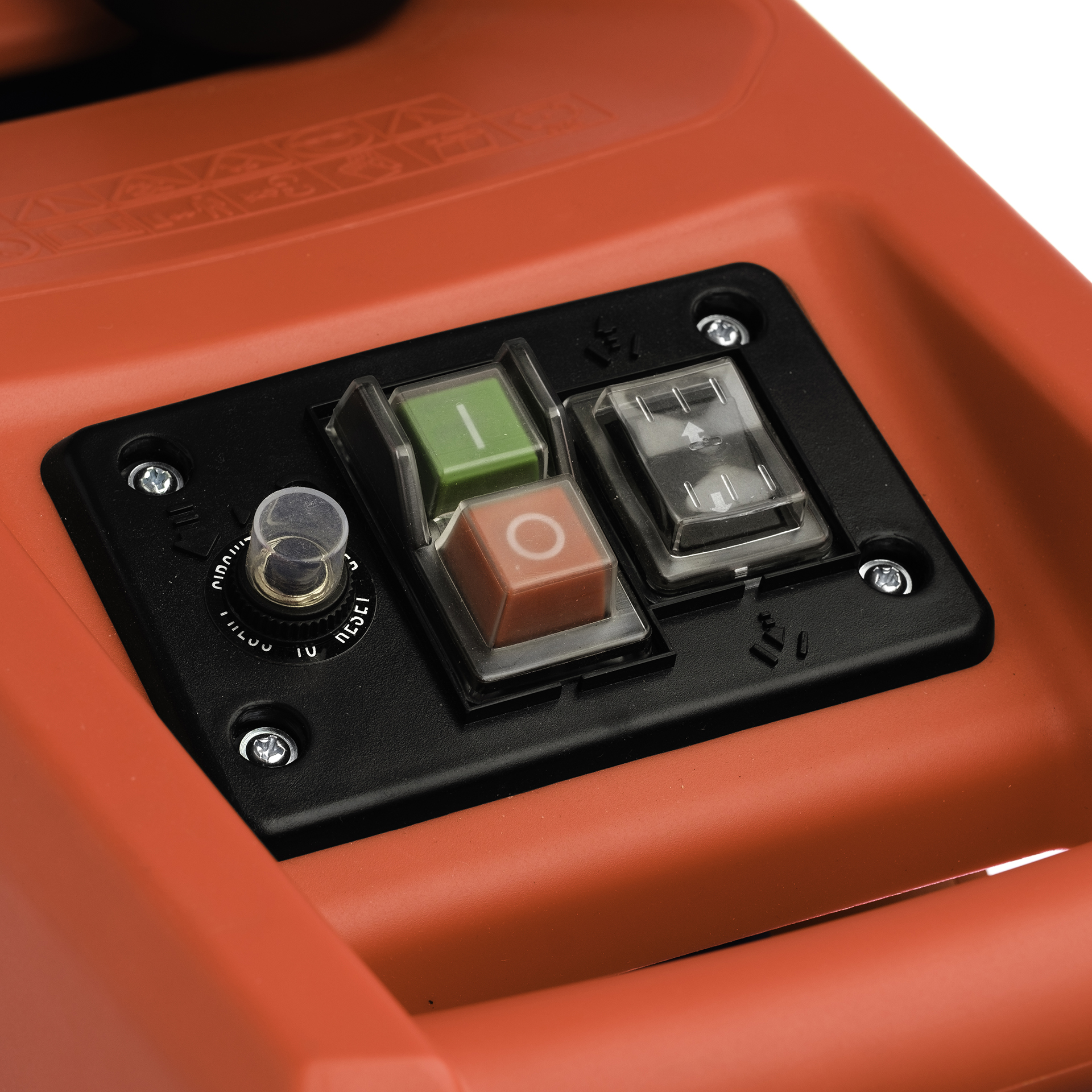 Электрический садовый измельчитель Hyundai HYCH 2800 купить по цене 33&nbsp;690 ₽ в интернет магазине ТЕХСАД