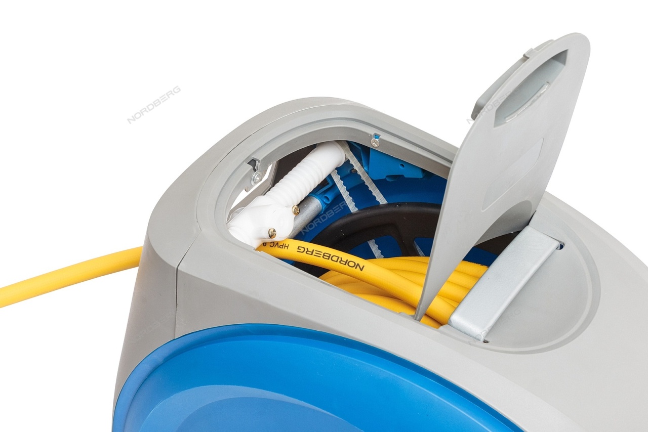 Шланг пневматический 9,5х15,5 мм, 30 м, на автоматической катушке, ПВХ гибкий, резьба 1/4'' NORDBERG HR1030HPVC купить по цене 14 645 ₽ в интернет магазине ТЕХСАД