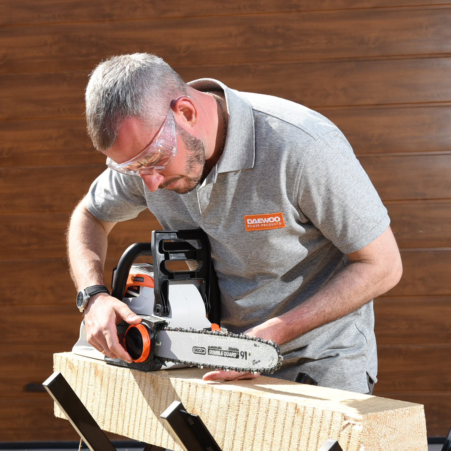 Пила аккумуляторная DAEWOO DACS 1640Li купить по цене 21&nbsp;990 ₽ в интернет магазине ТЕХСАД