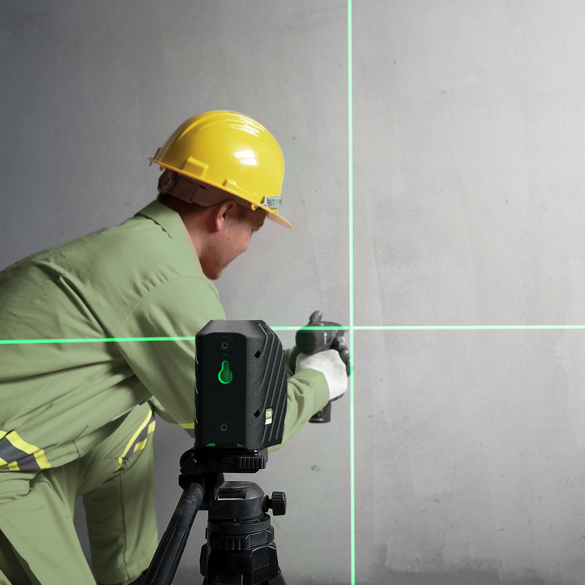 Лазерный уровень ADA ARMO 2D GREEN Professional Edition купить по цене 8 990 ₽ в интернет магазине ТЕХСАД